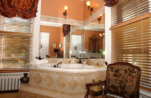 Downtown Ottawa Bed & Breakfast | Auberge McGee's Inn