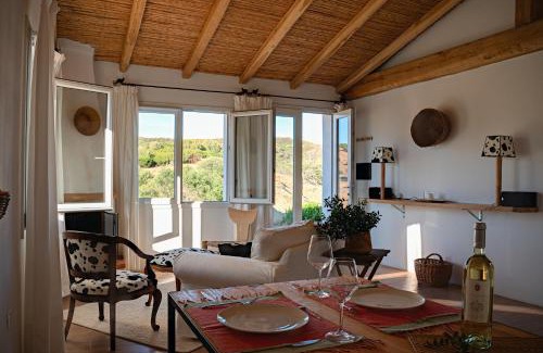 Galtelli Villa | Auberge Santu Martine Cottage with Pool (Ollastru)