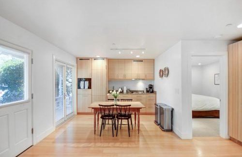 Sonoma House | Auberge Sonoma North Suite - Includes Wine Tasting Passport