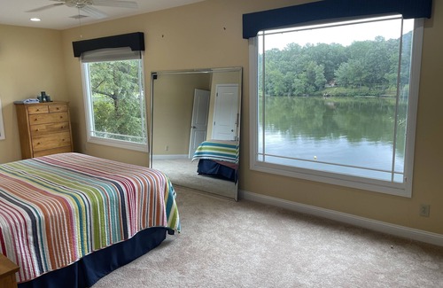 Valley Cabin | Auburn Game day Lake house with extra large back porch and floating dock