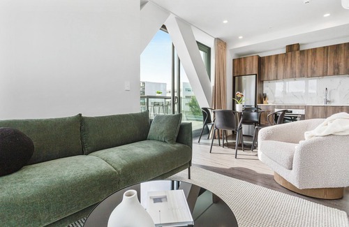 Parnell Apartment | Augustus Haven Apartment with Parking