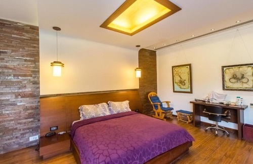 Palanpur House | Aura Home Stay