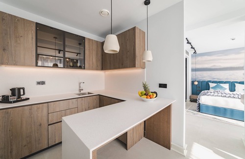 Radanovici Hotel | Aurel Coast