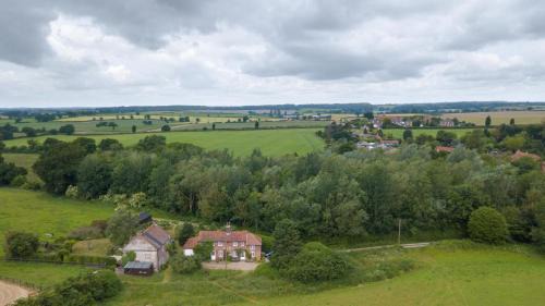Little Barningham House | Aurora Cottage