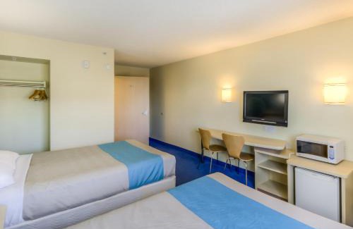 Estevan Hotel | Aurora Inn Estevan