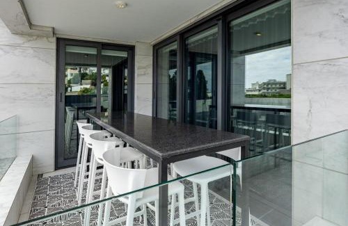 Bantry Bay Apartment | Aurum 101 by Host Agents