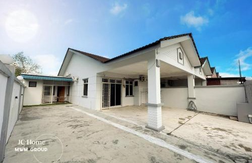 Tebrau House | Austin Corner Family KTV Gather l 5min to AICCC Johor Bahru