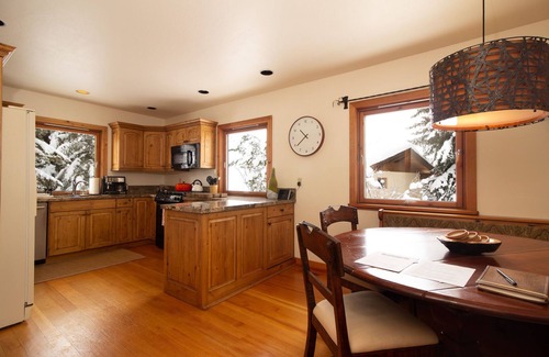Sun Valley House | Austrian Chalet minutes from the mountain