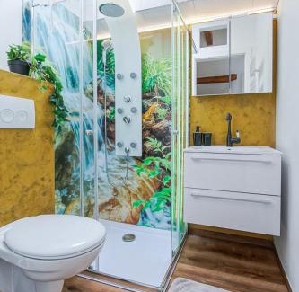 Leoben Apartment | AusZeit Steiraland 6 mit überdachter Terasse schönen Garten und kostenlosen Parkplatz