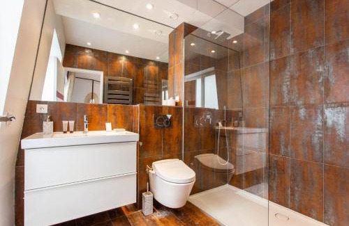 Quartier de Rochechouart Apartment | Authentic apartment - 4BR-10P - Moulin Rouge