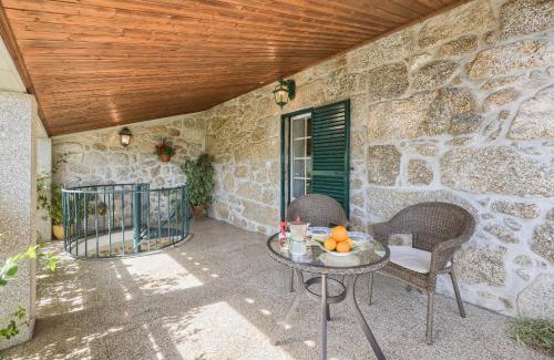 Penalva Do Castelo Apartment | Authentic apartment in rural area