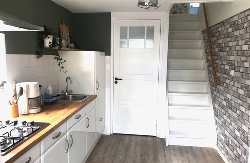 Hem Cabin | Authentic, attractive house. Nearby Amsterdam, Enkhuizen, Volendam 4 pax