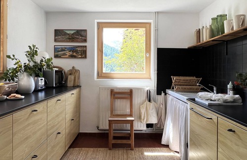 Molines-en-Queyras House | Authentic chalet renovated and comfortable in Queyras, with garden and patio