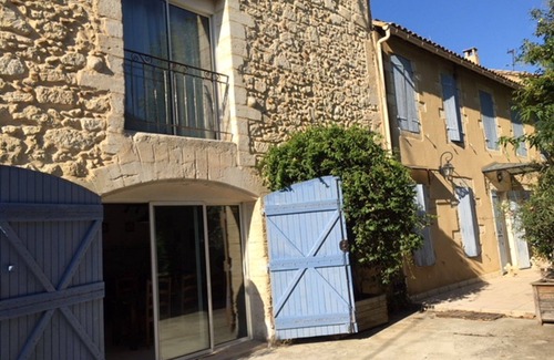 Avignon Apartment | AUTHENTIC DETACHED APARTMENT MAS EN PROVENCE