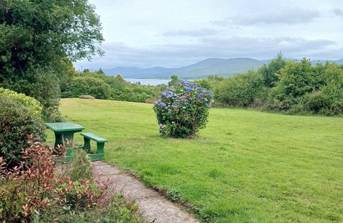 Blackwater Bridge Cottage | Authentic Irish cottage in the Ring of Kerry