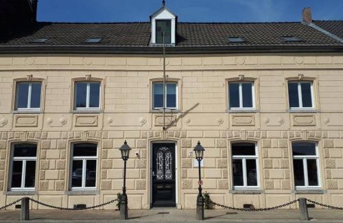Eijsden Apartment | Authentic Stays - 6p-maisonette