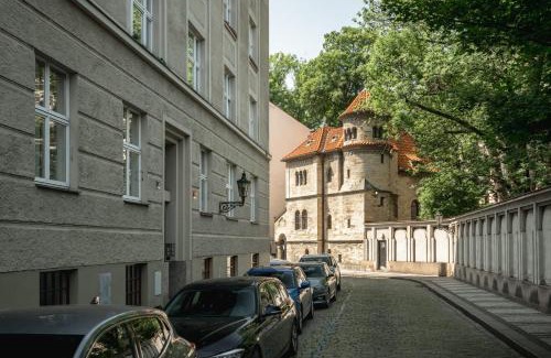 Josefov Apartment | Authentically stylish apartment with a mystical view GOLEM