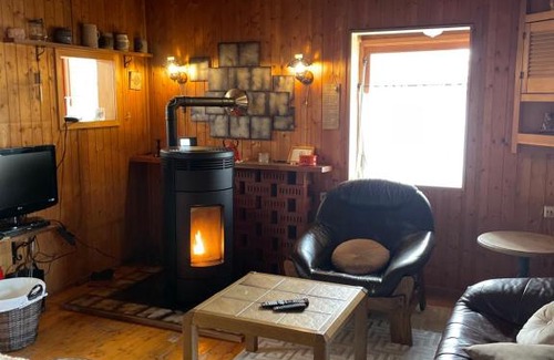 Weyer Ski Chalet | Authentiek, Vintage Chalet aan de Bosrand