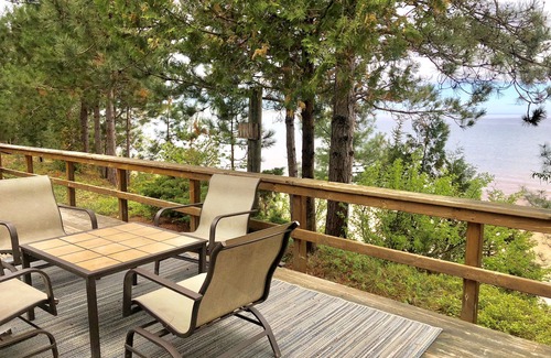 Au Train House | AuTrain Beach House on the Sandy Shores of Lk Superior! Min from Pictured Rocks!