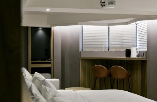 West District Hotel | Autumn Willow Hotel