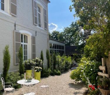 Montreuil-sur-Mer House | Aux remparts de Montreuil