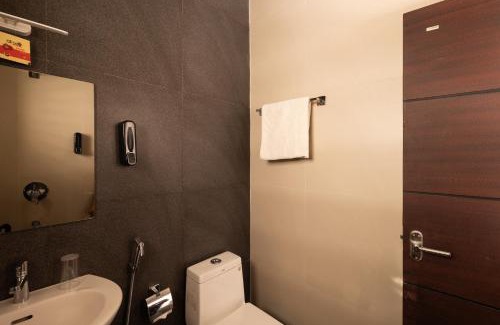 Udumbanchola Hotel | Avadale Idukki - Stag Groups Not Allowed