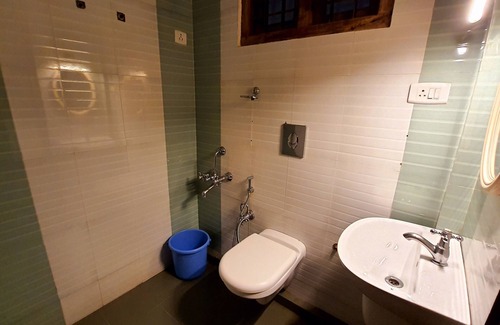 Masinagudi Hotel | Avadale Masinagudi - Stag Groups Not Allowed