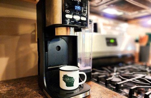 Hayward Ski Chalet | Available Christmas!-Hot Tub, EV, 2 Kings