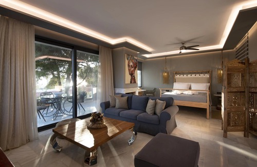 Lagonissi Apartment | AVAL Riviera