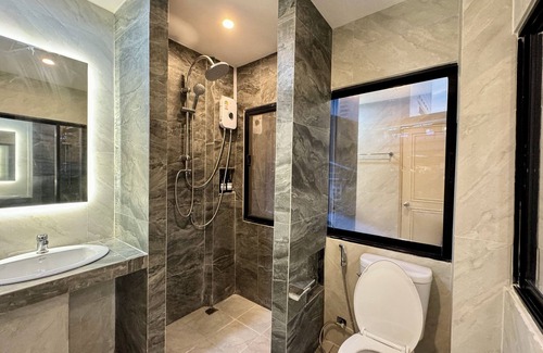 Pratunam Hotel | AVALAN