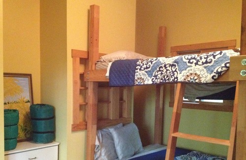 Westminster Cabin | Avalon at Lake Hartwell...family reunions, clemson football, weddings, frat parties