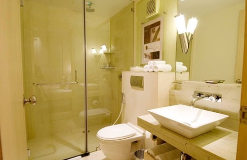 New Delhi Hotel | Avalon Courtyard