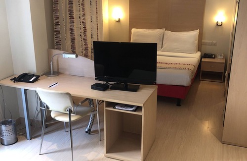 New Delhi Hotel | Avalon Courtyard