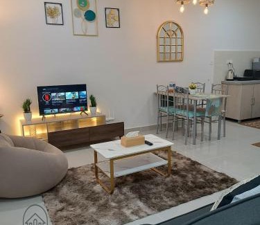 Downtown Kota Kinabalu Apartment | AVASII HOMESUITE by THE SHORE KOTA KINABALU