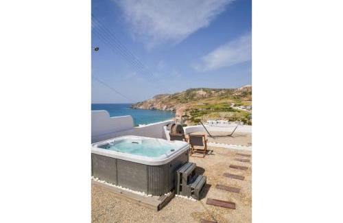 Milos Bed & Breakfast | Avgerinos Deluxe Rooms