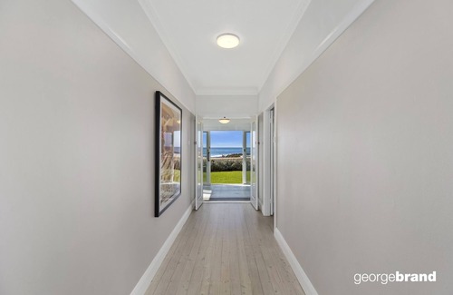 Avoca Beach House | Avoca Beach House - Uninterrupted Beachfront