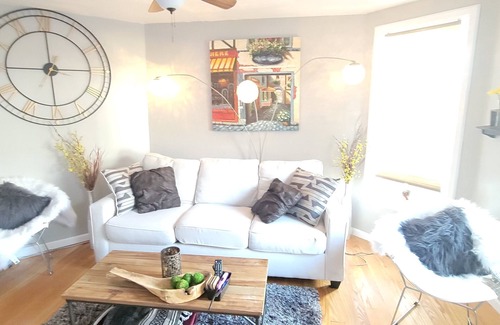 Shelby Park Apartment | Awesome 2 bedroom in Shelby Park!