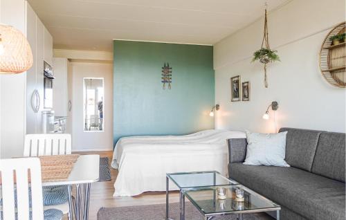 Sandkaas Apartment | Awesome Apartment In Allinge