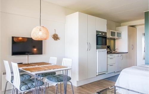 Sandkaas Apartment | Awesome Apartment In Allinge
