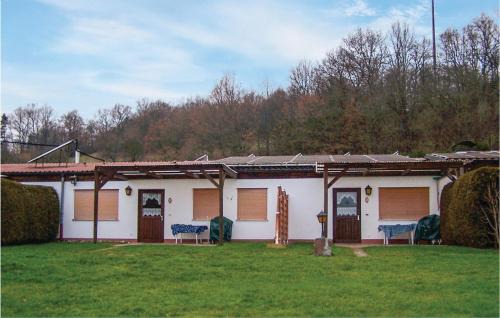Graefendorf Apartment | Awesome Apartment In Gräfendorf