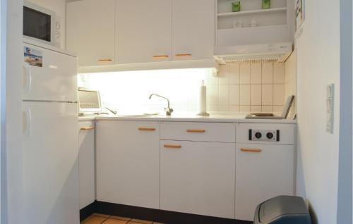 Nr. Lyngby Strand Apartment | Awesome Apartment In Løkken With Wifi