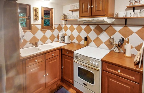 Sainte-Opportune-la-Mare House | Awesome home in Sainte-Opportune la Ma
