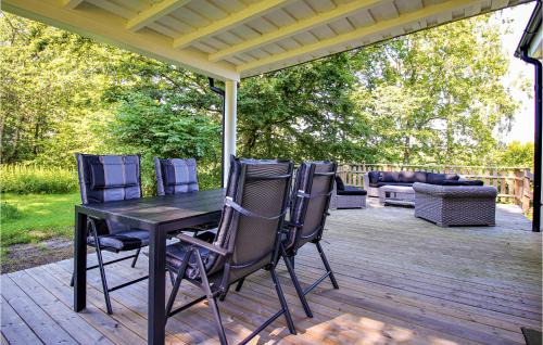Asljunga House | Awesome Home In Åsljunga With Kitchen