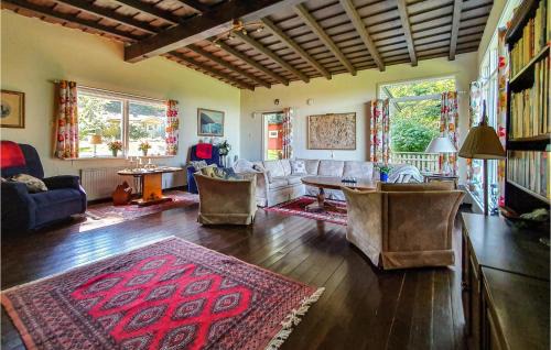 Asljunga House | Awesome Home In Åsljunga With Kitchen