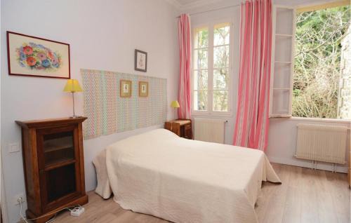 Albaron House | Awesome Home In Arles