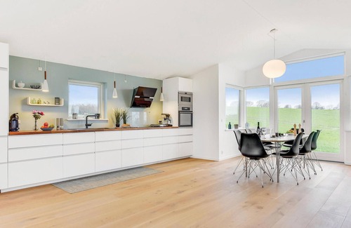 Asserballeskov House | Awesome home in Augustenborg with WiFi