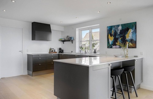 Dronningmolle House | Awesome home in Dronningmølle with WiFi