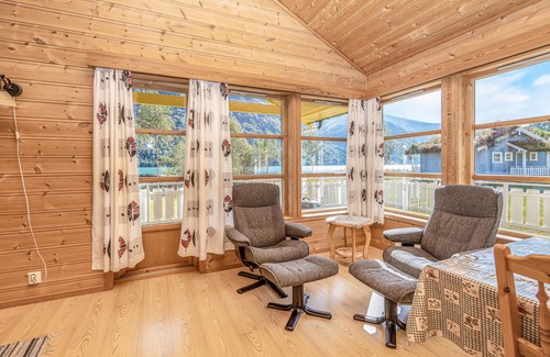 Fjaerland House | Awesome home in Fjærland