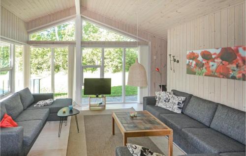 Grena Strand House | Awesome Home In Grenaa With Kitchen