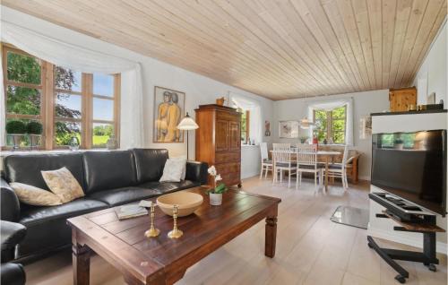 Gudhjem House | Awesome Home In Gudhjem With Wifi